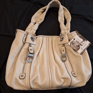 B. Makowsky WINTER WHITE SHOULDER BAG. NWT